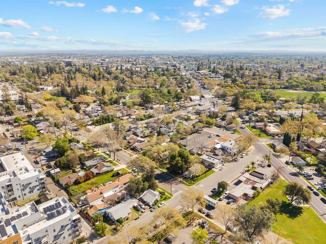 629 Oak St, Roseville, CA 95678