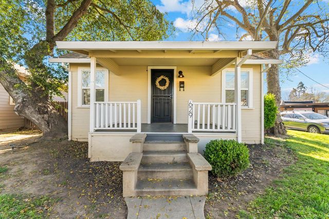629 Oak St, Roseville, CA 95678