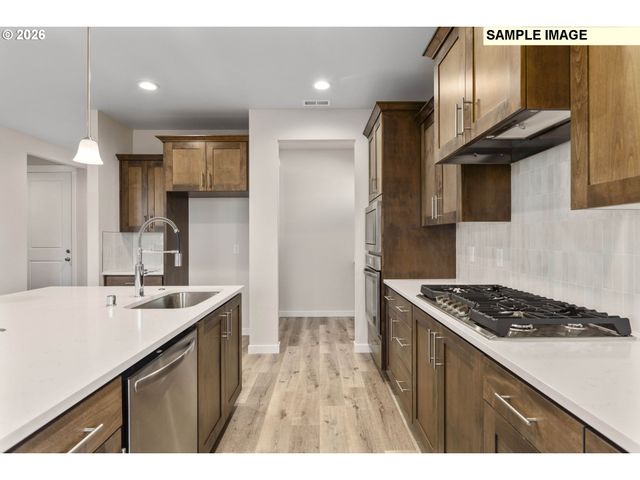 2791 Nw Rhododendron, Estacada, OR 97023