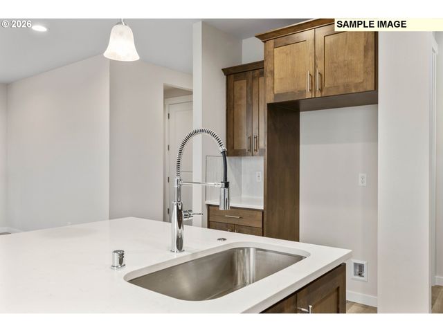 2791 Nw Rhododendron, Estacada, OR 97023
