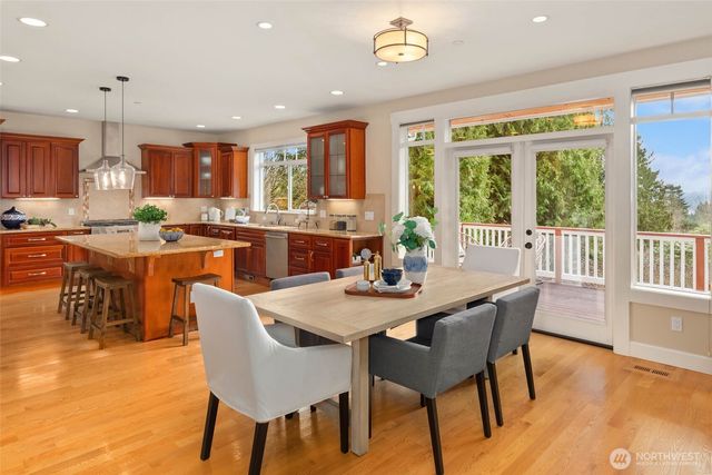 17122 32nd Avenue NE, Lake Forest Park, WA 98155