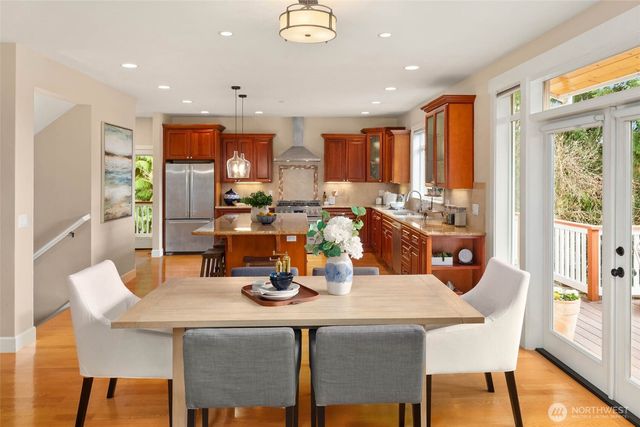 17122 32nd Avenue NE, Lake Forest Park, WA 98155