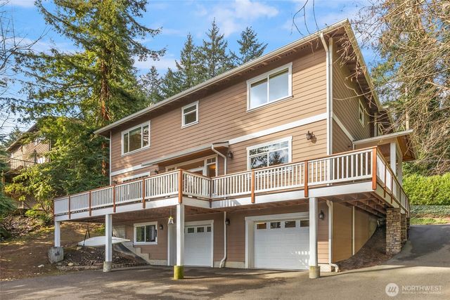 17122 32nd Avenue NE, Lake Forest Park, WA 98155
