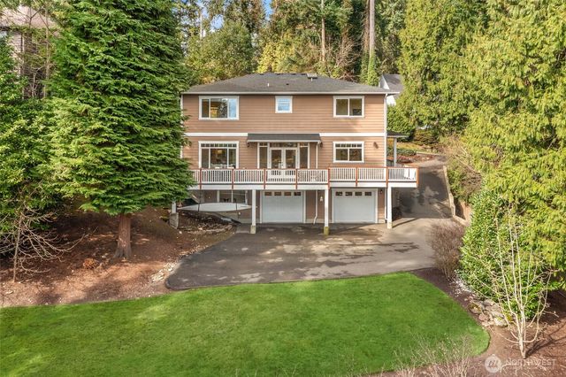17122 32nd Avenue NE, Lake Forest Park, WA 98155