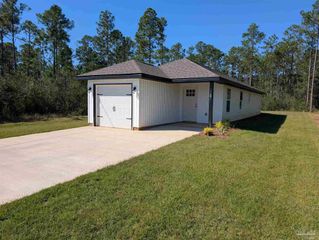 2887 N 24th Ave, Milton, FL 32583