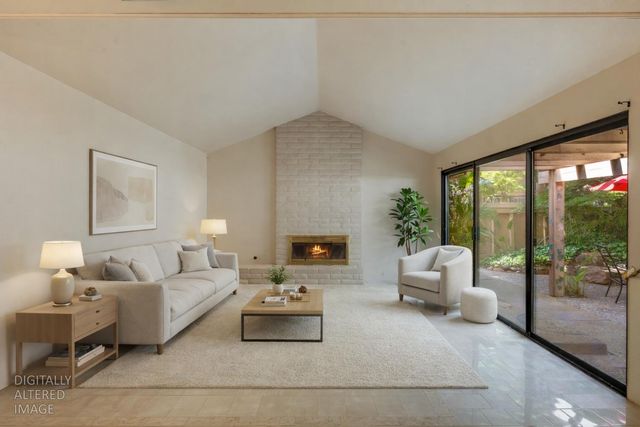 1973 Discovery Village Ln, Gold River, CA 95670