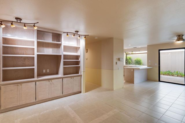 1973 Discovery Village Ln, Gold River, CA 95670