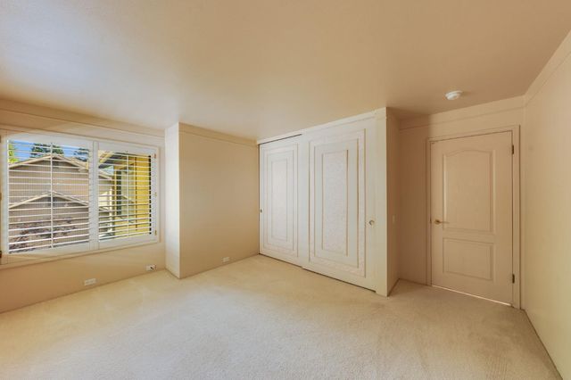 1973 Discovery Village Ln, Gold River, CA 95670