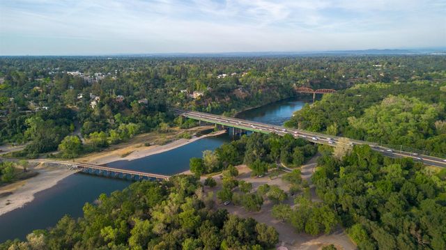 1973 Discovery Village Ln, Gold River, CA 95670