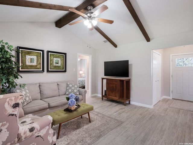 7215 Sulky, San Antonio, TX 78240