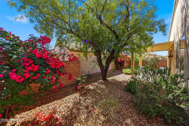 19535 N CARRIAGE Lane, Surprise, AZ 85374