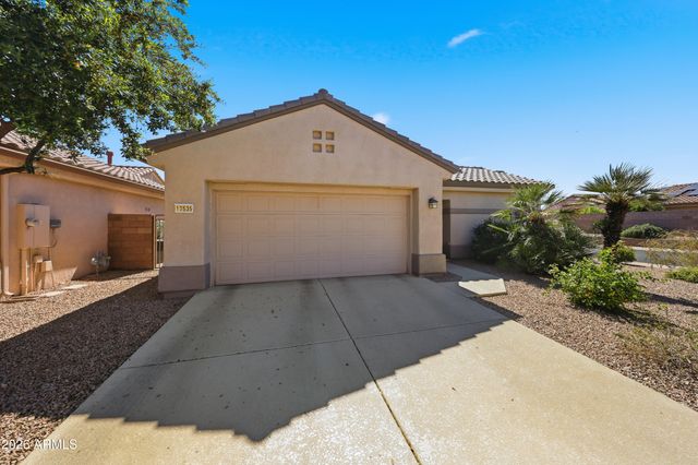 19535 N CARRIAGE Lane, Surprise, AZ 85374