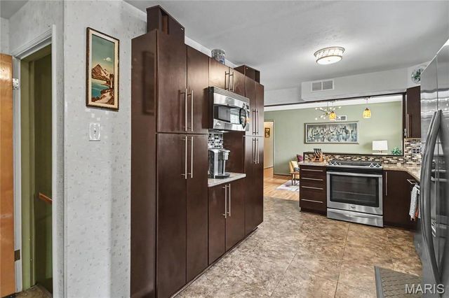 6205 Clifton Avenue, St Louis, MO 63109