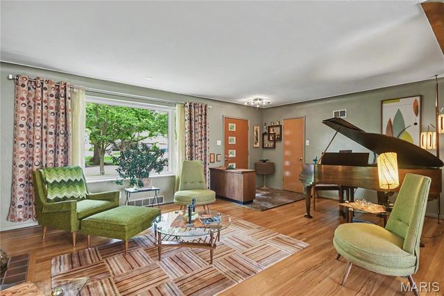 6205 Clifton Avenue, St Louis, MO 63109