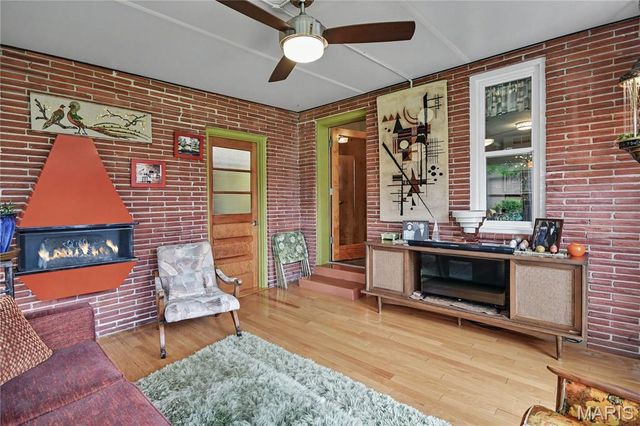6205 Clifton Avenue, St Louis, MO 63109