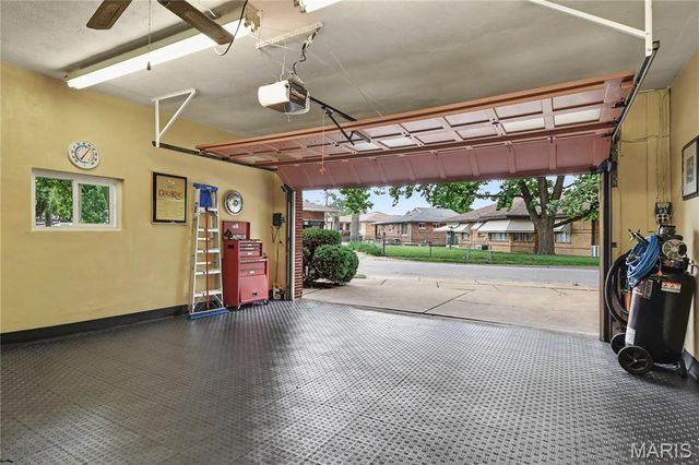 6205 Clifton Avenue, St Louis, MO 63109