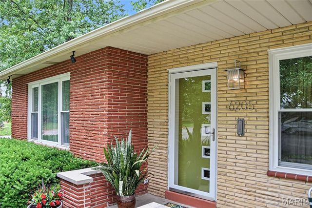 6205 Clifton Avenue, St Louis, MO 63109