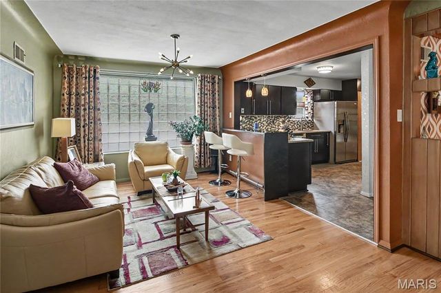 6205 Clifton Avenue, St Louis, MO 63109