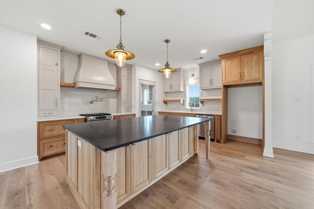 248 Castleberry Road, Greenbrier, AR 72058