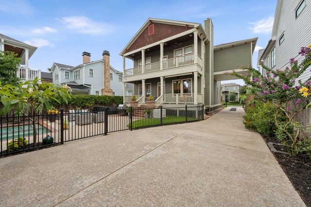 1008 E 7th Street, Houston, TX 77009