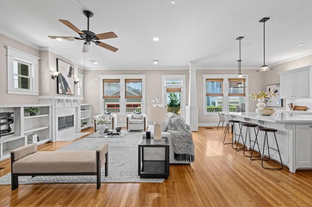 1008 E 7th Street, Houston, TX 77009