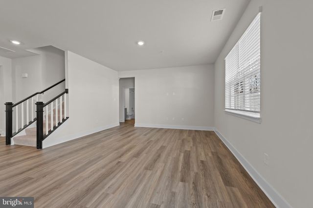 609 HOOT OWL LN, La Plata, MD 20646