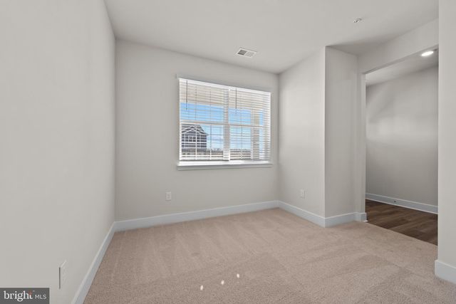 609 HOOT OWL LN, La Plata, MD 20646