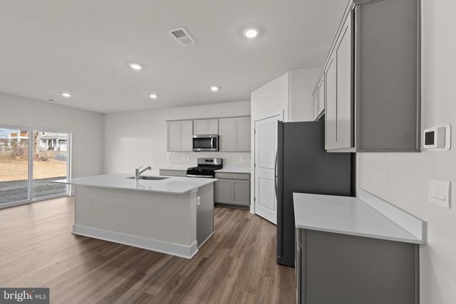 609 HOOT OWL LN, La Plata, MD 20646