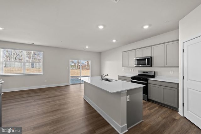 609 HOOT OWL LN, La Plata, MD 20646