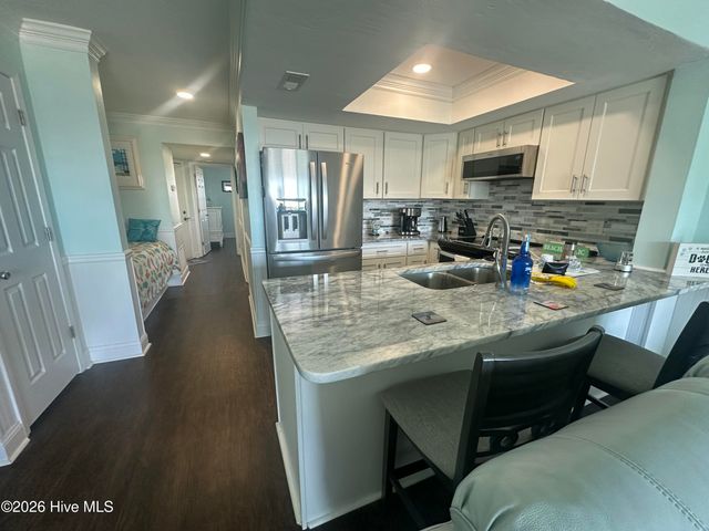 918 N New River Drive 422, Holly Ridge, NC 28445