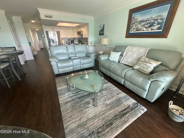 918 N New River Drive 422, Holly Ridge, NC 28445