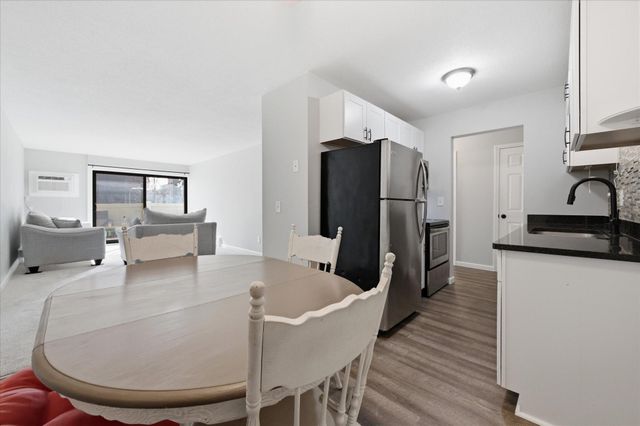 4530 Park Commons Drive 119, Saint Louis Park, MN 55416