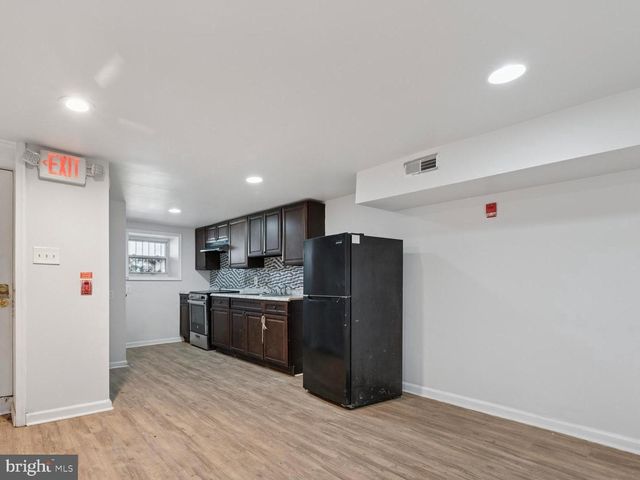 1315 S 56TH ST, Philadelphia, PA 19143