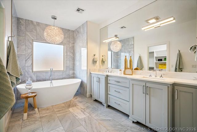 7160 Bluebird Court, Owasso, OK 74055