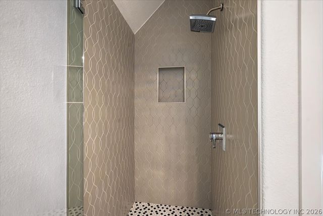 7160 Bluebird Court, Owasso, OK 74055