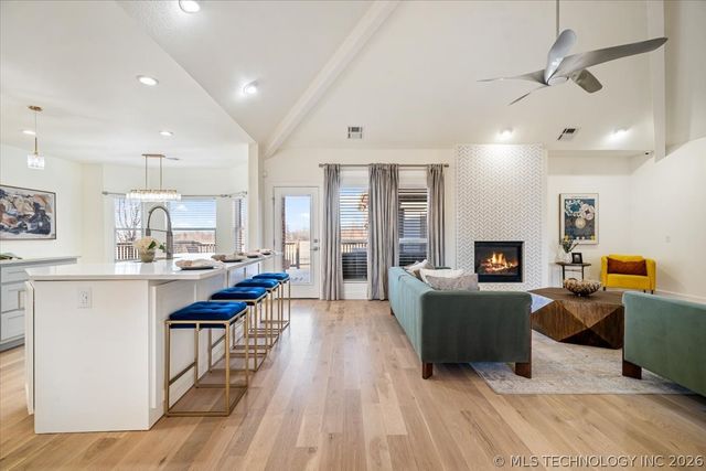 7160 Bluebird Court, Owasso, OK 74055