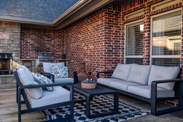 7160 Bluebird Court, Owasso, OK 74055