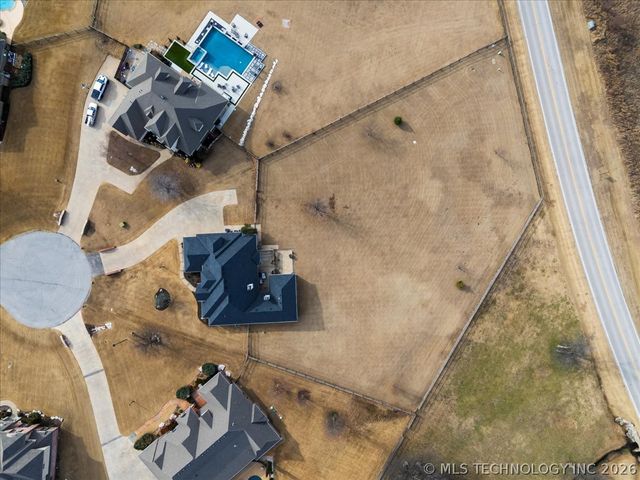 7160 Bluebird Court, Owasso, OK 74055