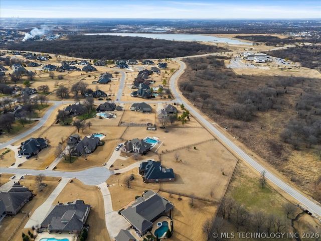 7160 Bluebird Court, Owasso, OK 74055