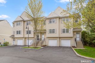 2 Sheridan Street 202, Danbury, CT 06810