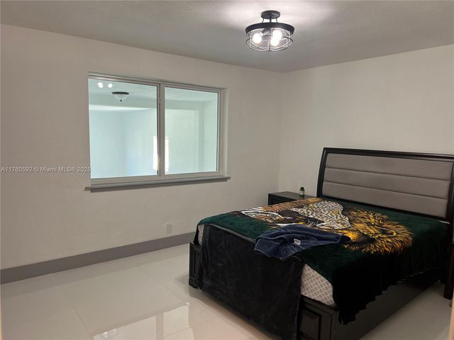 14201 SW 232nd St, Miami, FL 33170