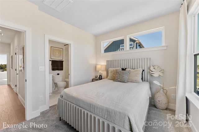 554 Rountree Road 12, Charlotte, NC 28217