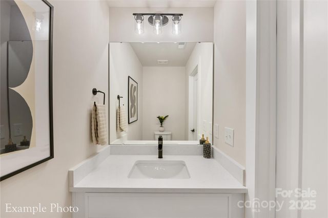 554 Rountree Road 12, Charlotte, NC 28217