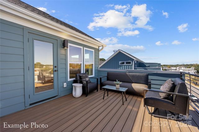 554 Rountree Road 12, Charlotte, NC 28217