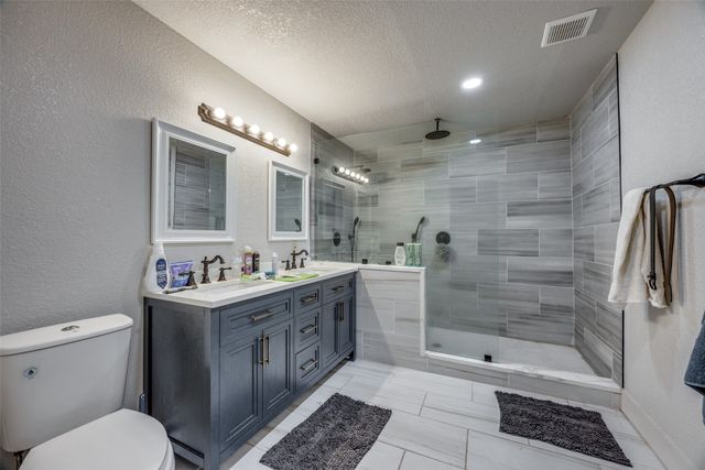 725 S Walnut Street, Sherman, TX 75090