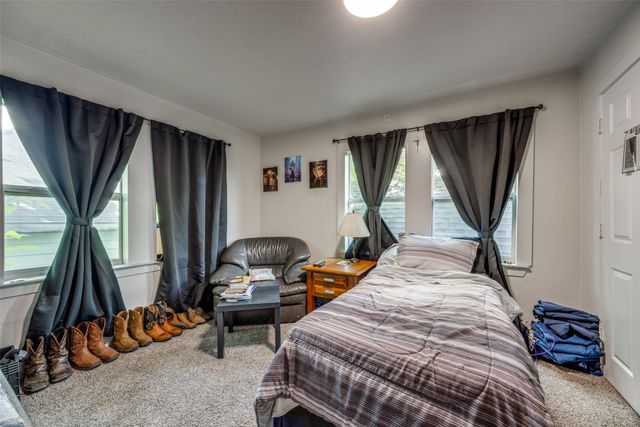 725 S Walnut Street, Sherman, TX 75090