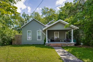 725 S Walnut Street, Sherman, TX 75090