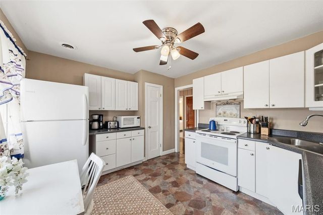 809 Lincoln Street, Elsberry, MO 63343