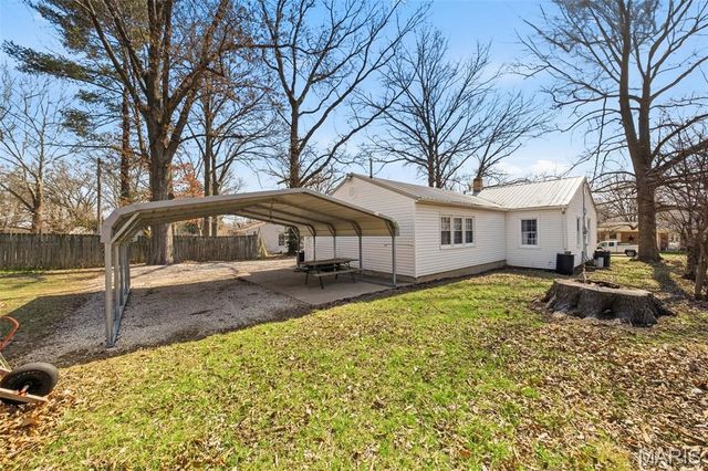 809 Lincoln Street, Elsberry, MO 63343