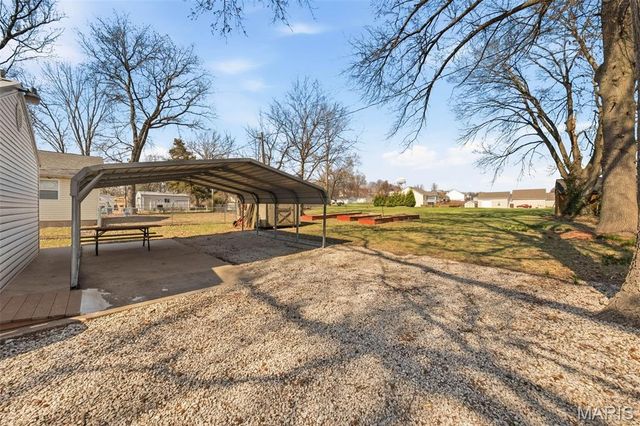 809 Lincoln Street, Elsberry, MO 63343